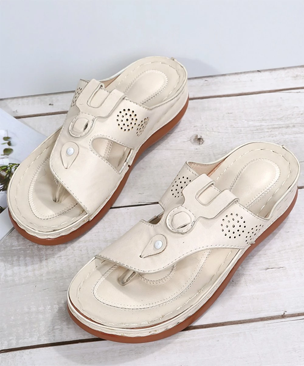 Brand new ❤️ PAOTMBU Beige Perforated 🩴 Sandal - 👩 Women 😍 - Image 3