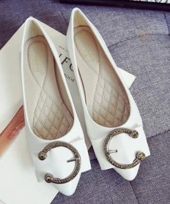 Wholesale ๐ฏ PAOTMBU White Horseshoe Buckle-Accent Pointed Toe Flat - ๐ฉ Women โญ