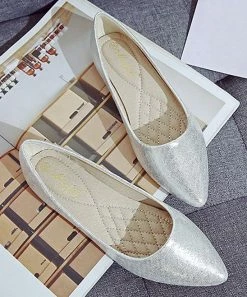 Promo 🎉 PAOTMBU White Pointed-Toe Ballet Flat - 👩 Women 🛒