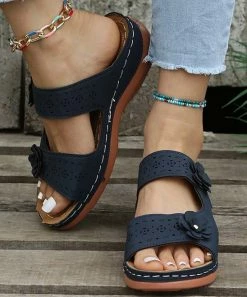 Promo 🤩 PAOTMBU Navy Floral-Accent 🩴 Sandal - 👩 Women 🧨