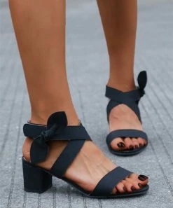 Discount ๐ PAOTMBU Black Bow-Strap ๐ฉด Sandal - ๐ฉ Women ๐