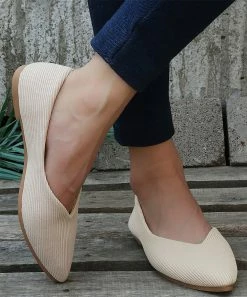 Buy ๐ PAOTMBU Beige Ribbed Pointed-Toe Flat - ๐ฉ Women โ๏ธ