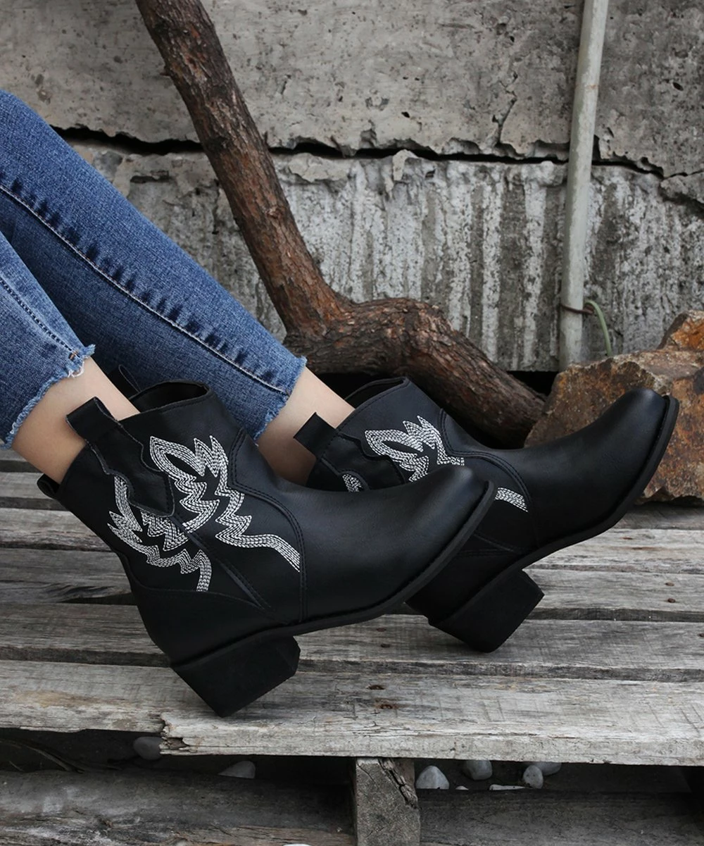 New ๐ PAOTMBU Black & Silver Short Cowboy Boot - ๐ฉ Women ๐คฉ - Image 3