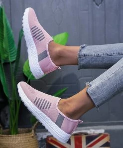 Flash Sale ๐คฉ PAOTMBU Pink Slip-On ๐ Sneaker - ๐ฉ Women โ