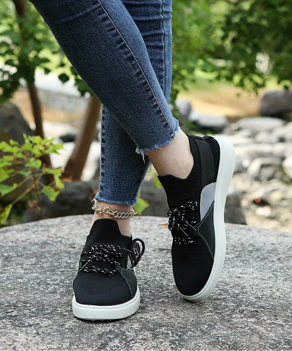 Deals ⌛ PAOTMBU Black Contrast-Panel 👟 Sneaker - 👩 Women 👏 - Image 2